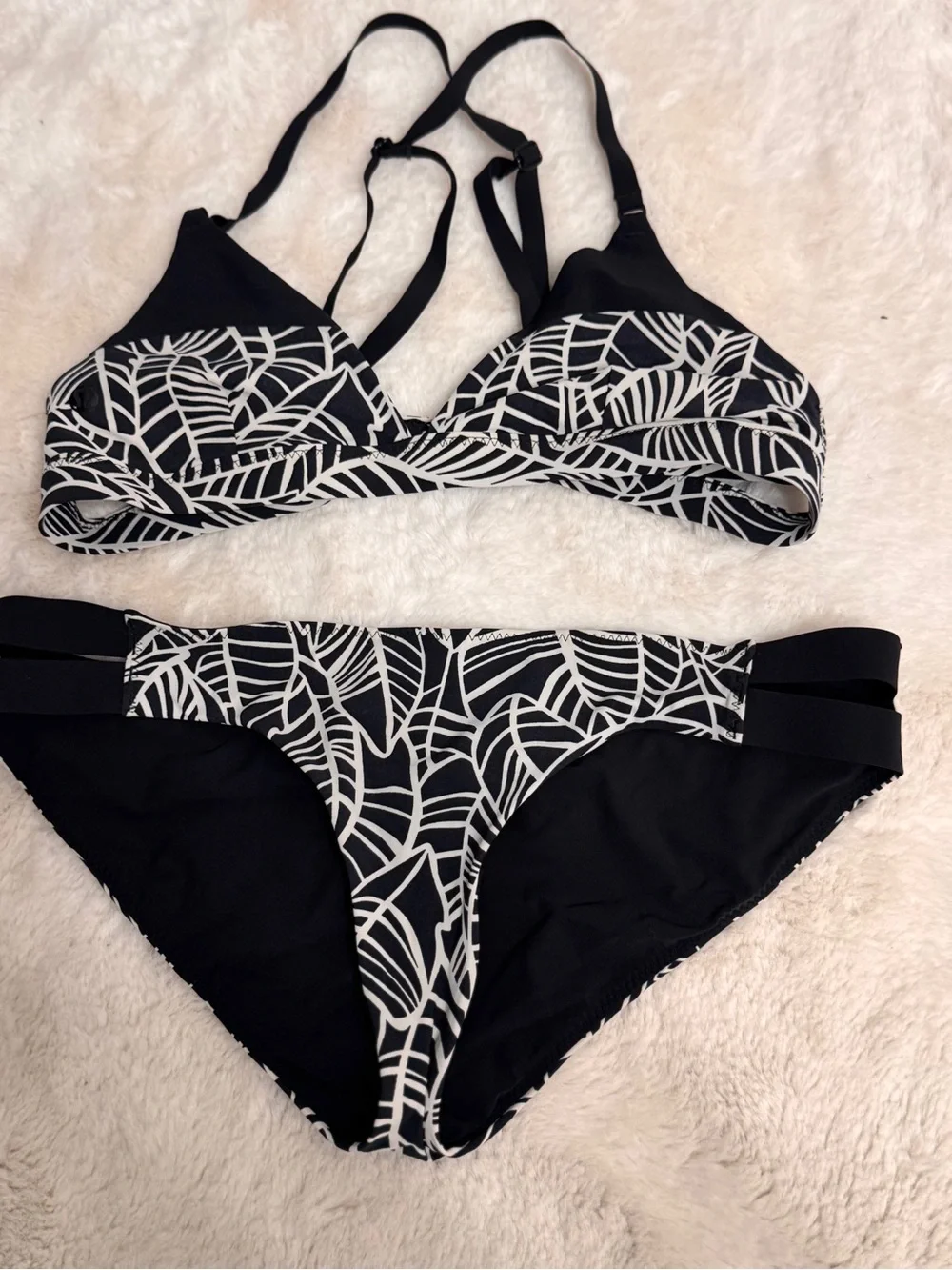 lululemon athletica Black & White Leaf-Print Bikini Set